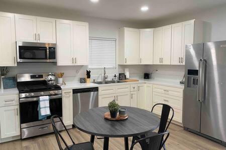 Loomis House | Country Charmer Single Story Cottage Pet Friendly
