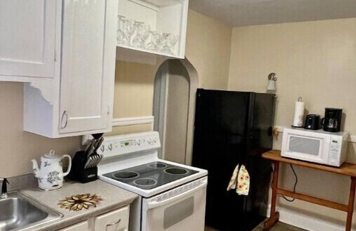 Summit - University House | Country Comfort near City Conveniences