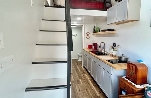 Fulton Cabin | Country Container Cabin, Fulton, Mo