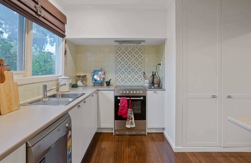Grantville House | Country Cottage by The Bay