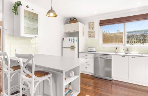 Grantville House | Country Cottage by the Sea