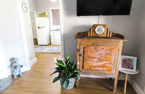 The Summit House | Country cottage in the heart of the Granite Belt