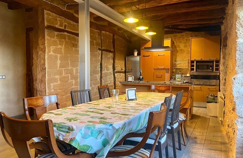 Mambrilla de Castrejon House | Country House 'La Mambla De La Ribera 2' with Mountain View, Shared Garden and Wi-Fi