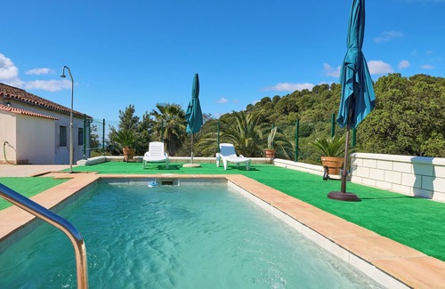 Villaviciosa de Cordoba House | Country House 'El Poleo' with Mountain View, Wi-Fi and Air Conditioning