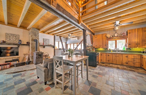 Cambridge Springs House | Country Escape w/Fire Pit Near French Creek!