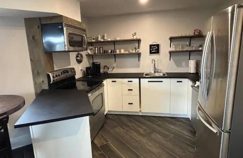 Halton Regional Municipality House | Country Escape by the City