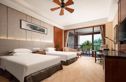 Lingao Hotel | Country Garden Golden Beach Spring Hotel