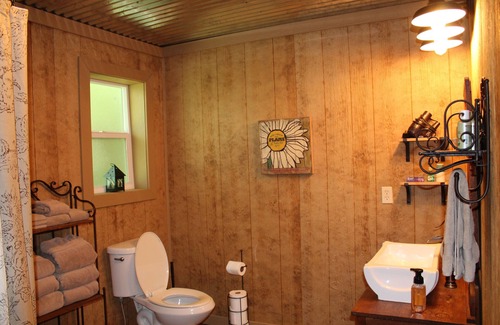 Elmo House | Country Guest House Near First Monday Trades Days