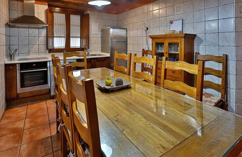 Canalejas de Penafiel House | Country House 'El Lagar' with Private Terrace, Private Garden and Wi-Fi