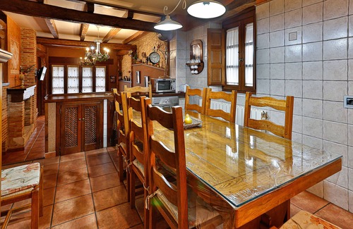 Canalejas de Penafiel House | Country House 'El Lagar' with Private Terrace, Private Garden and Wi-Fi