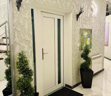 Monasterevin House | Country Haven Comfy & Sleek House