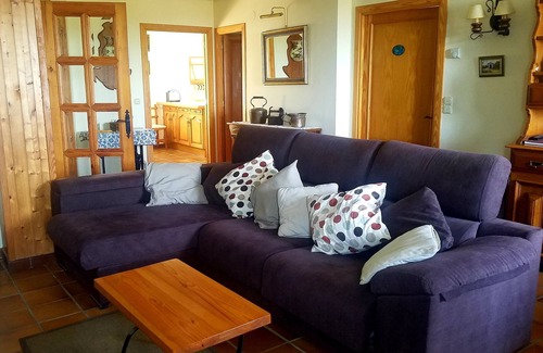 Deba House | country holiday home