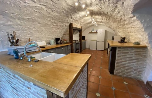 Lascabanes House | Country home for 6/8 People with big private pool & large park