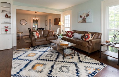 Norwalk House | Country Home Near It All! Cedar Point,Summit Motorsports,Sports Force,Kalahari