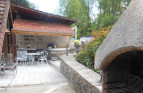 Saint-Pere House | country house at the foot of vezelay