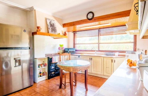 Getxo House | Country House 'Azkorri Beach House' with Private Terrace, Private Garden and Wi-Fi