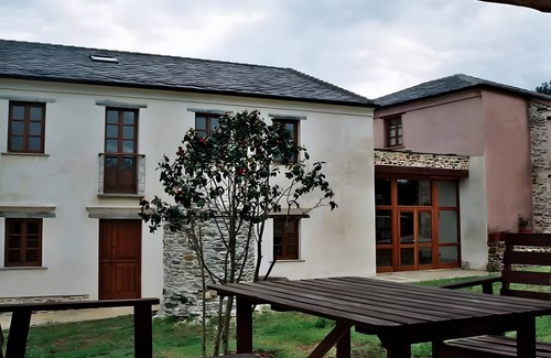 Mondonedo House | Country House 'Casa Da Penela - A Penela' with Shared Terrace, Shared Garden and Wi-Fi