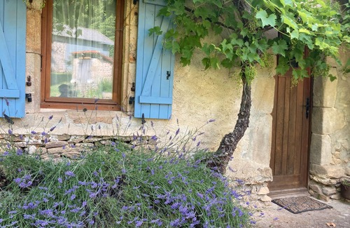 Nantiat House | Country House 'Chez Bonneau' with Private Terrace and Shared Garden