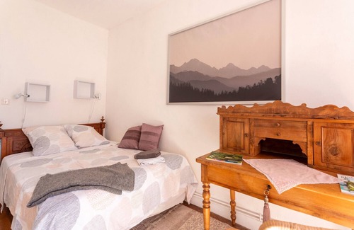 Aramits House | Country House "Etape En Barétous" with Private Terrace, Private Garden & Wi-Fi