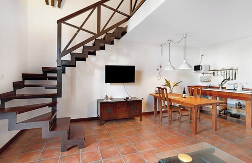 La Vegueta House | Country House 'Finca Emblemática - Nº4 Tamia' with Mountain Views, Shared Pool and Wi-Fi