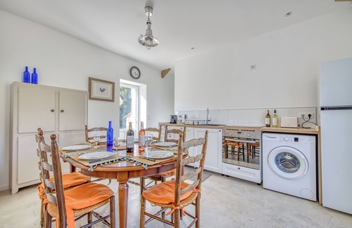 Daignac House | Country House 'Gîte De Charme - Daignac' with Private Terrace and Private Garden