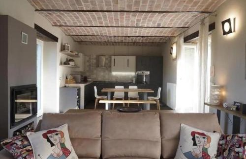 Castelletto d'Erro House | Country House in Alto Monferrato