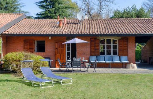 Capiago Intimiano Apartment | Country House Montorfano - by MyHomeInComo