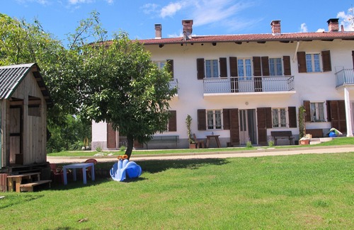 Arignano House | Country house near Turin and the Monferrato hills