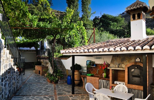Barrio de la Vega House | Country House 'Roque' with Mountain View, Wi-Fi and Air Conditioning