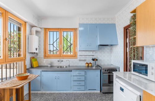Ibi House | Country House 'Sol' with Mountain View, Shared Pool and Wi-Fi