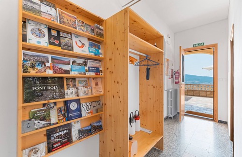 Ibi House | Country House 'Sol' with Mountain View, Shared Pool and Wi-Fi