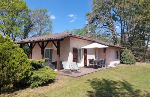 Luglon House | Country house-terrace-plancha-family-playground
