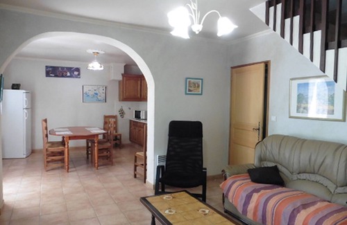 Beaucaire House | Country house with private terrace, Beaucaire
