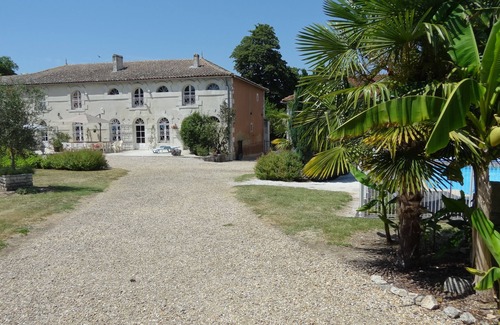Mirambeau House | Country house with private heated pool for large families