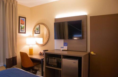 Rock Falls Hotel | Country Inn & Suites by Radisson, Rock Falls, IL