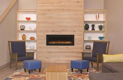 Monona Hotel | Country Inn & Suites by Radisson, Madison, WI