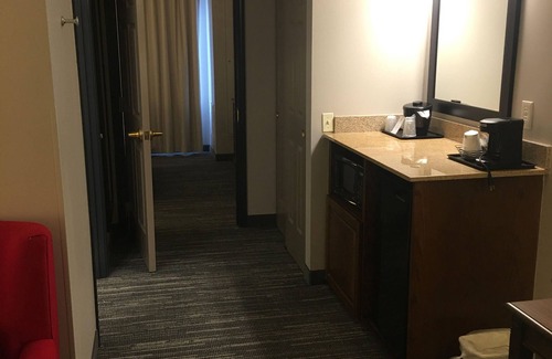 Grand Rapids Hotel | Country Inn & Suites by Radisson, Grand Rapids East, MI