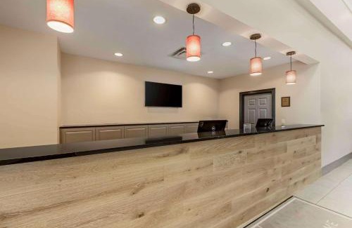 Elk Grove Village Hotel | Country Inn & Suites by Radisson, Elk Grove Village-Itasca