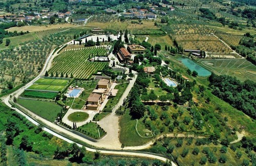 San Donato in Fronzano Apartment | Country Estate Fattoria degli Usignoli