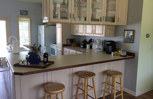 Red Rock House | Country Living Getaway at Josie's Guest House