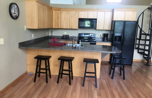 LaFayette Cabin | Country Lodge: Hot Tub, Waterfalls, Pond, Hiking, Amazing Views, & Chickens
