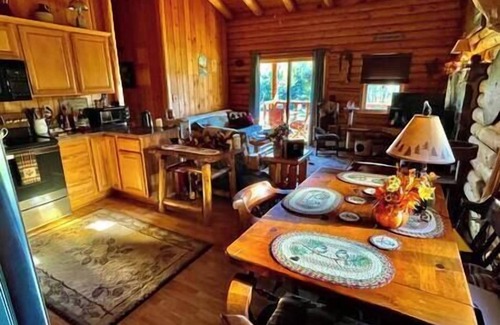 Lisbon Cabin | Country Log Cabin #1- In the heart of the White Mountains