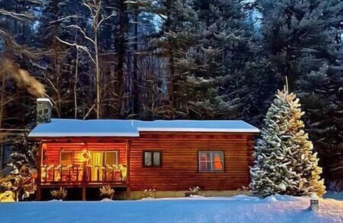 Lisbon Cabin | Country Log Cabin #1- In the heart of the White Mountains