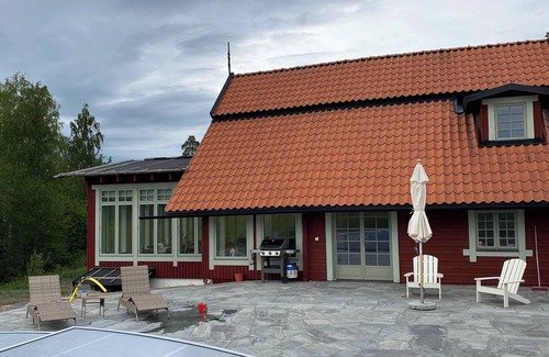 Vastra Nashulta House | Country manor house with magnificent swimming pool.
