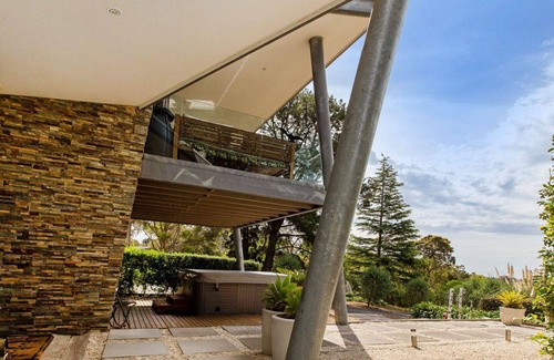 Mount Eliza House | COUNTRY MEETS THE BAY - MOUNT ELIZA
