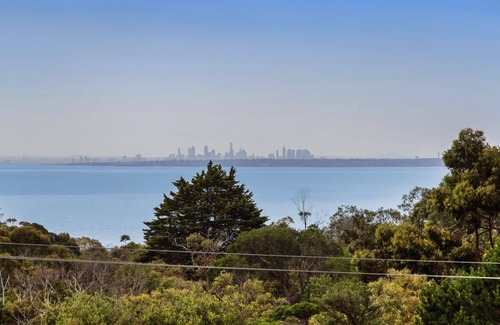 Mount Eliza House | COUNTRY MEETS THE BAY - MOUNT ELIZA