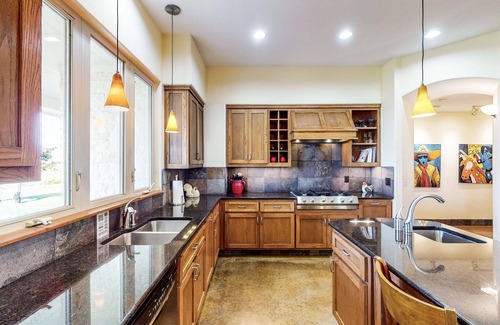 Granger House | Country Retreat | House in Bartlett