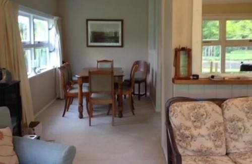Wairarapa House | Country retreat in a tranquil setting