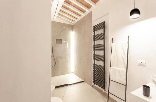 Sant'Andrea in Besanigo House | Country Rooms & Suite La Quercia