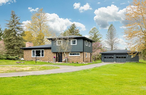 Dexter House | Country Stay and City Play